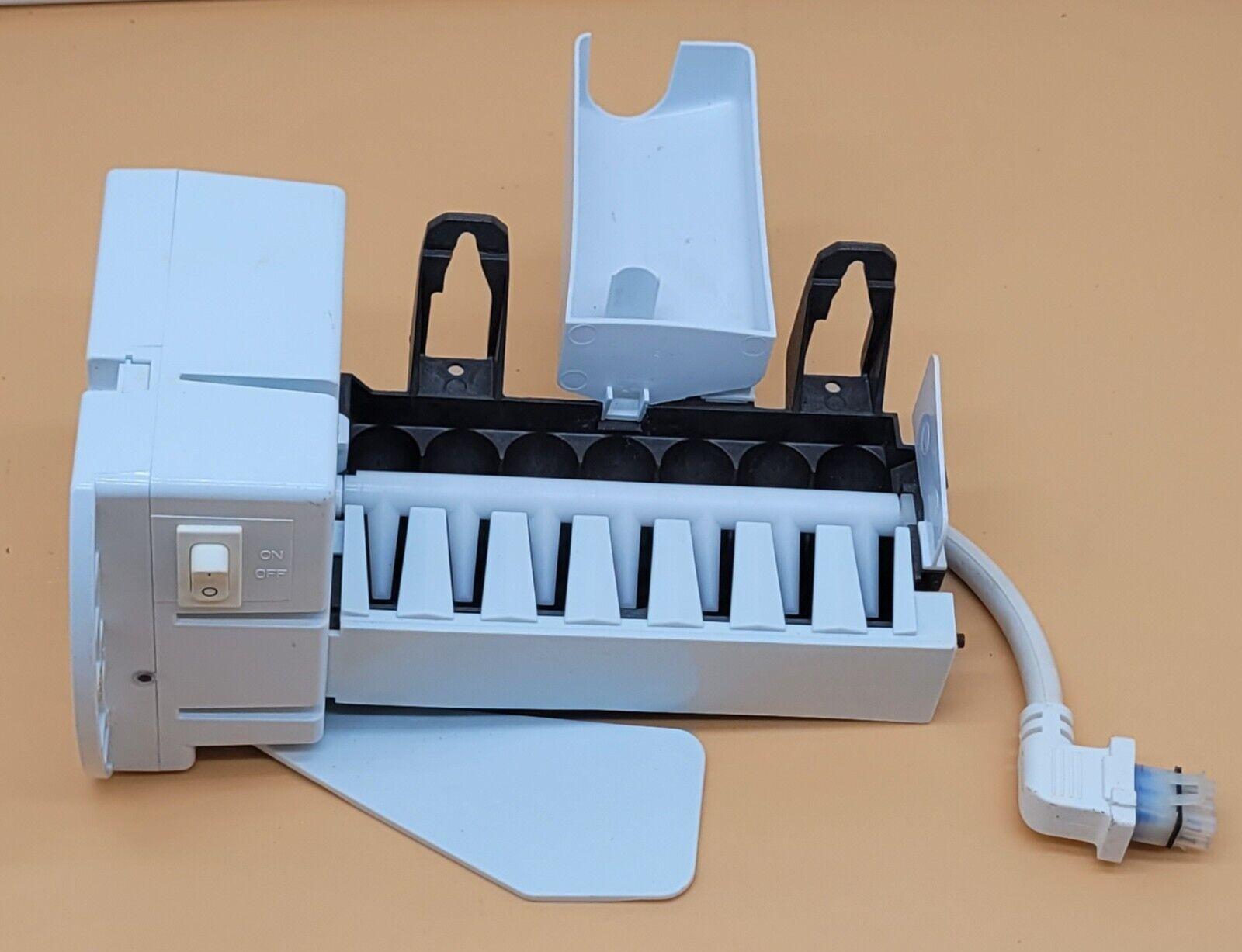 Genuine Refrigerator GE Ice Maker Part#200D1181G026