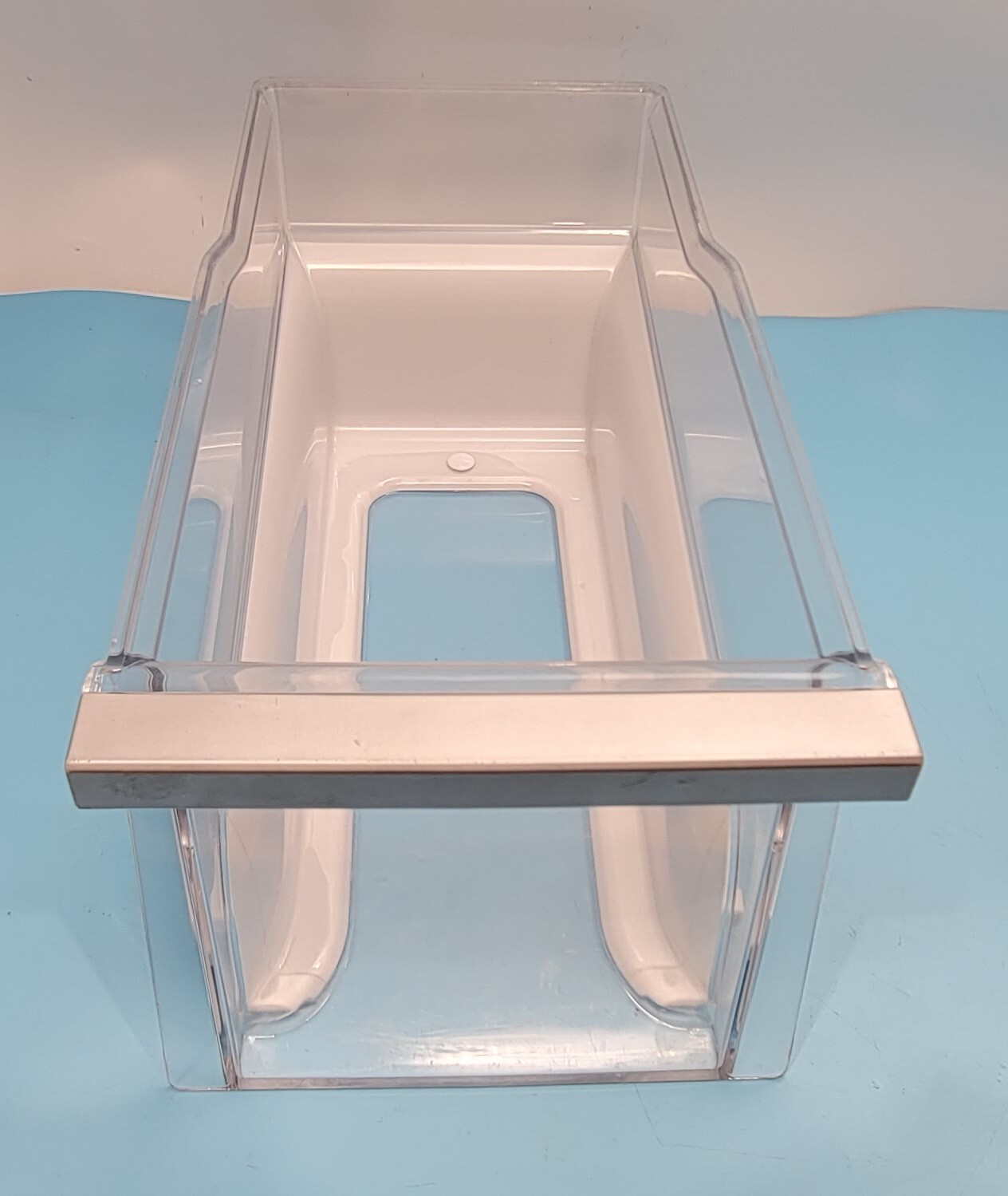 Genuine Refrigerator LG Crisper Drawer Part#MCK665657