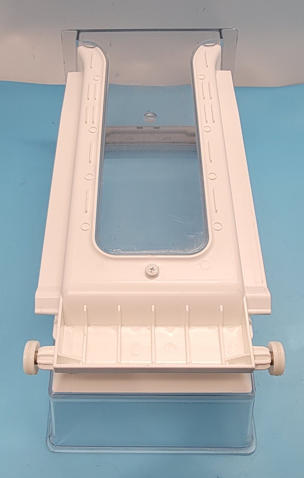 Genuine Refrigerator LG Crisper Drawer Part#MCK665657