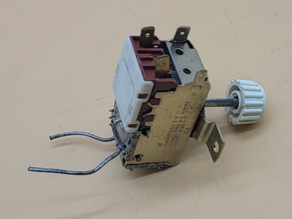 Genuine Refrigerator Sub-Zero Thermostat Part#3-01-279-0