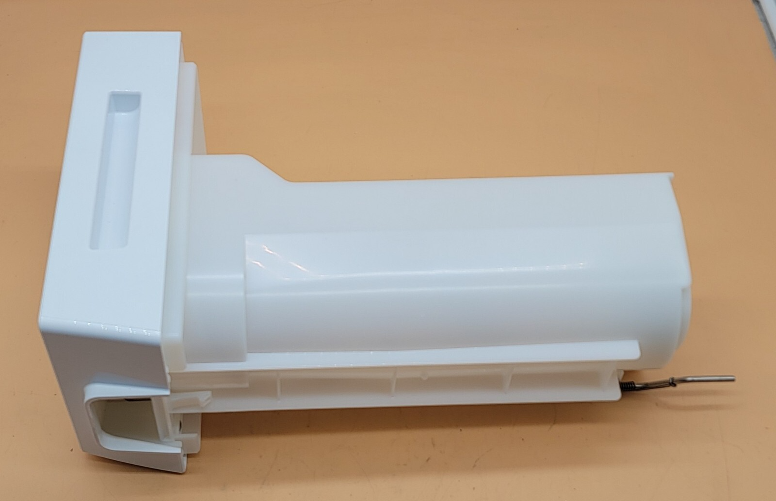 Genuine Refrigerator Frigidaire Ice Container Part#5304519214