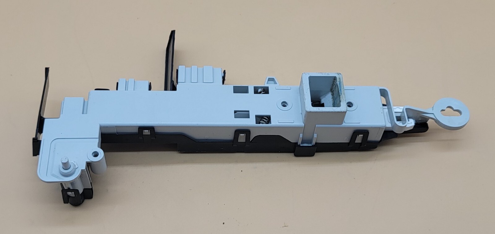 Genuine Washer Samsung Door Latch Part#DC6400519D