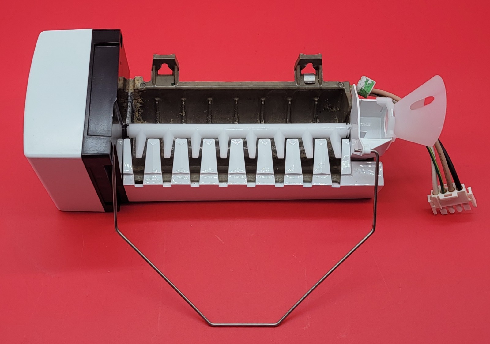 Genuine Refrigerator Amana Ice Maker Part#W10121733