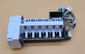 Genuine Refrigerator Whirlpool Ice Maker Part#W10764668