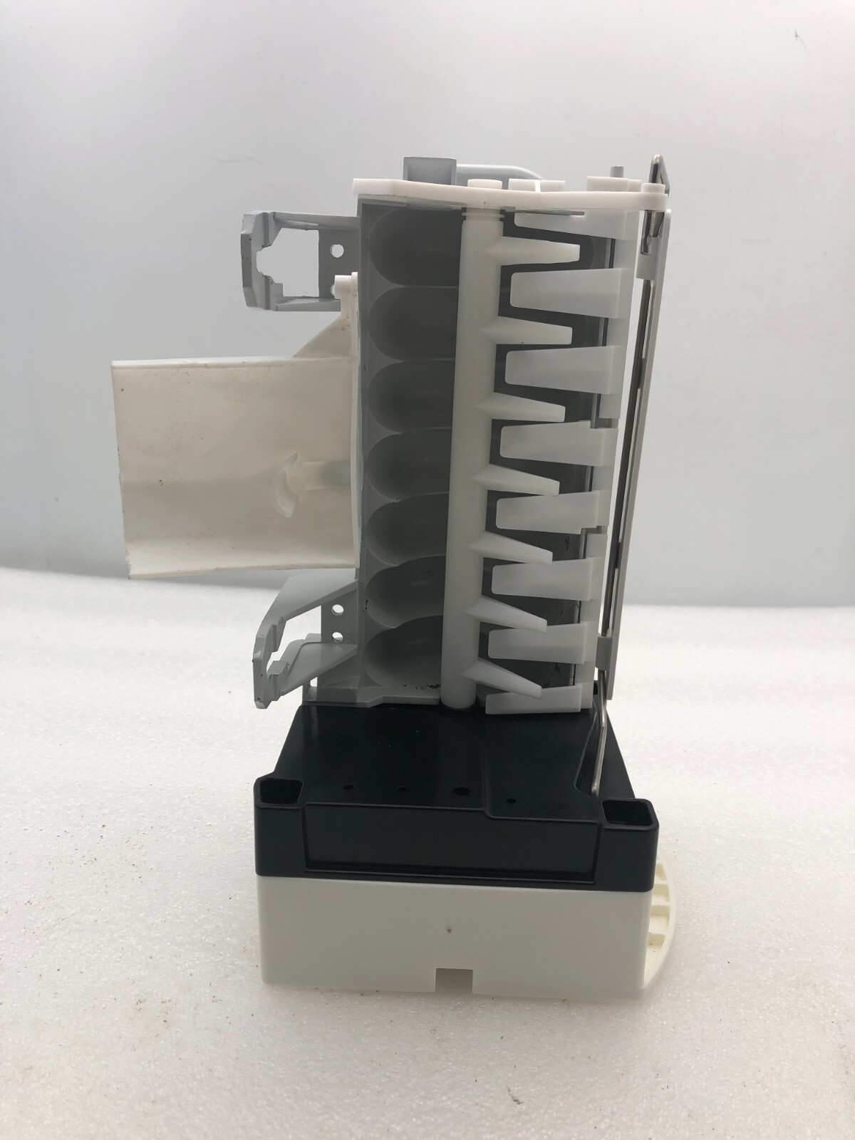 Genuine Refrigerator Ice Maker Part#510317122803