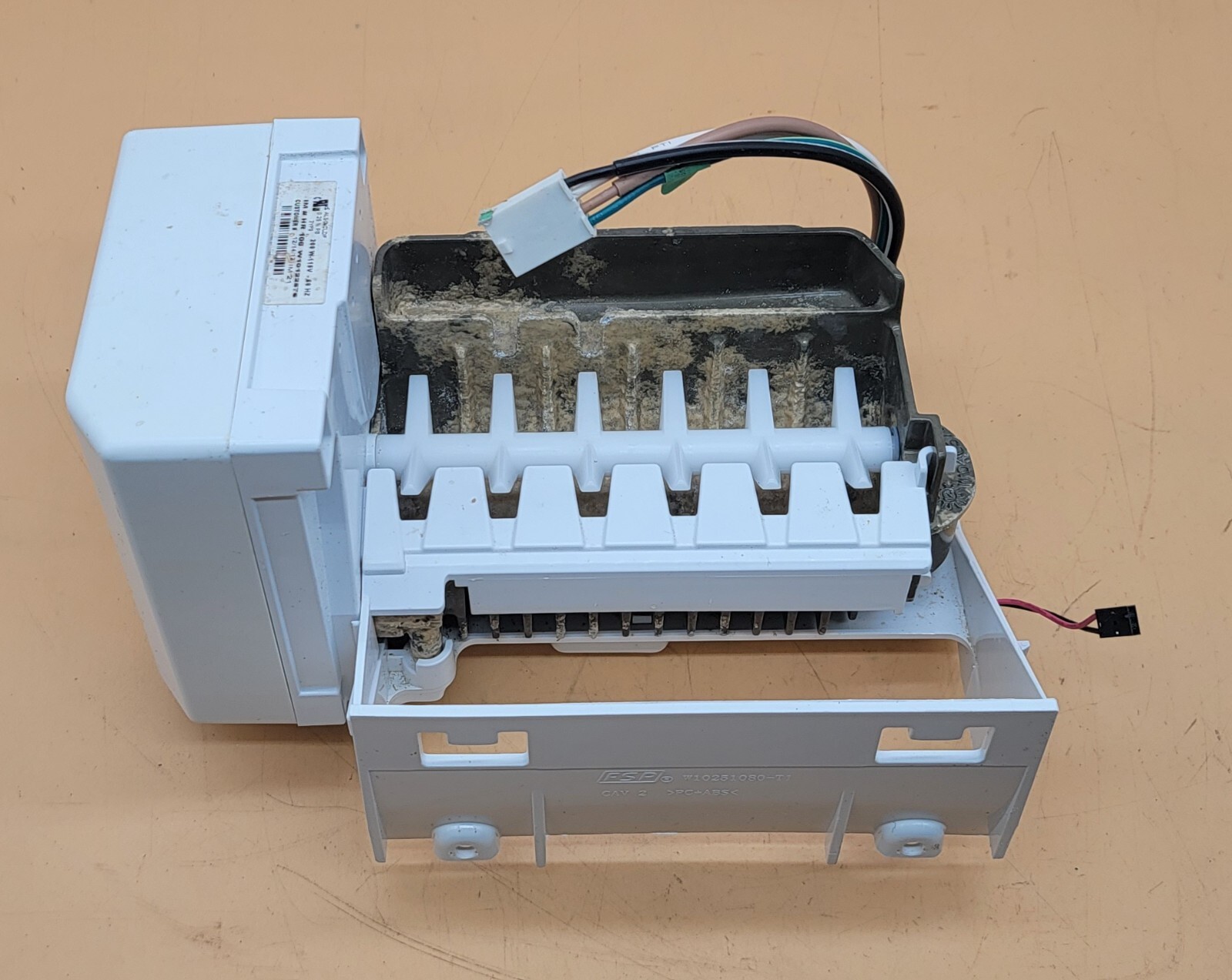 Genuine Refrigerator Kitchen Aid Ice Maker Part#W10122576