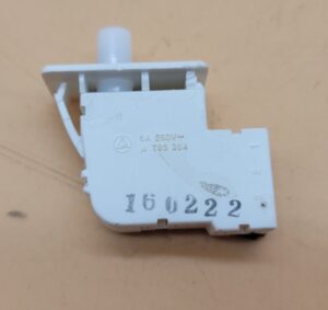 Genuine Refrigerator Samsung Door Switch Part#SPE110F