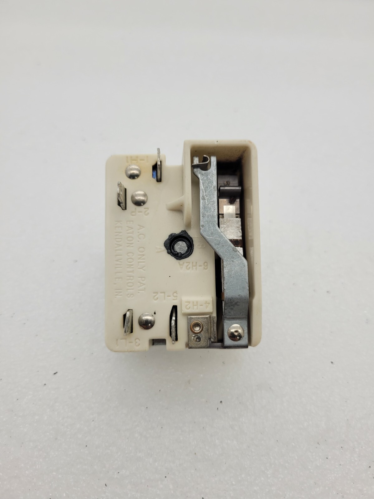 Genuine Maytag Range Oven Surface Element Switch Part# 3148951 KS811201 97273