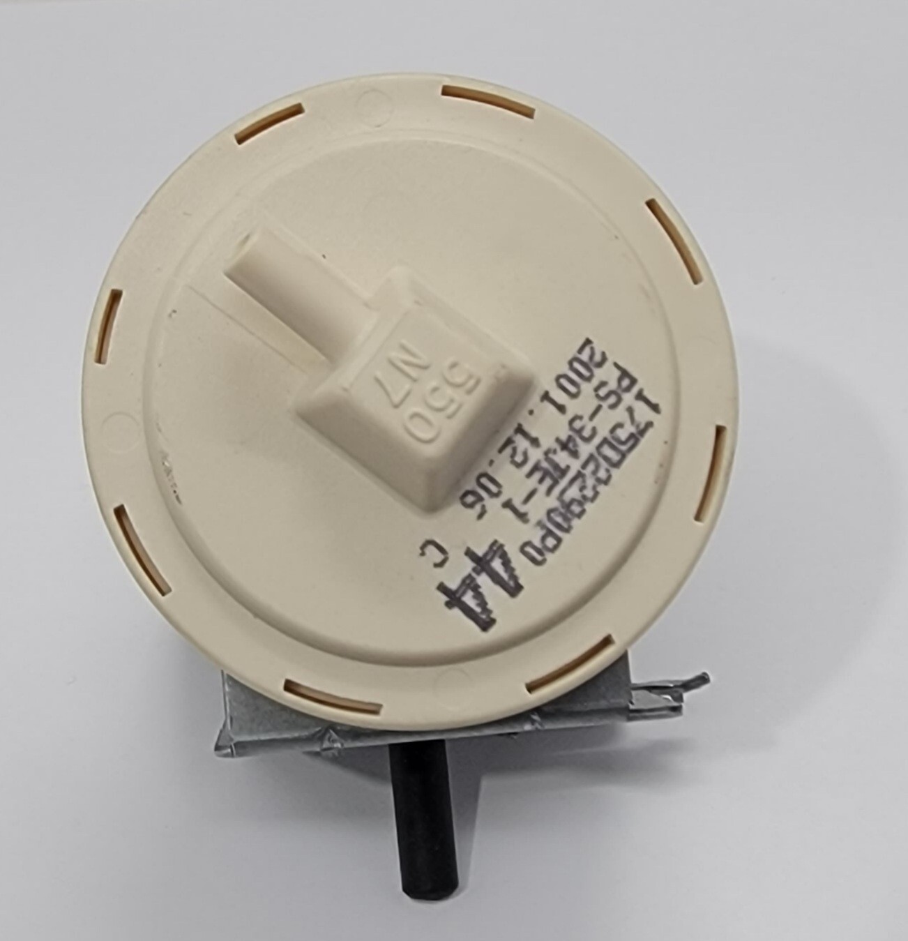 Genuine Washer GE Pressure Switch Part#175D2290P044