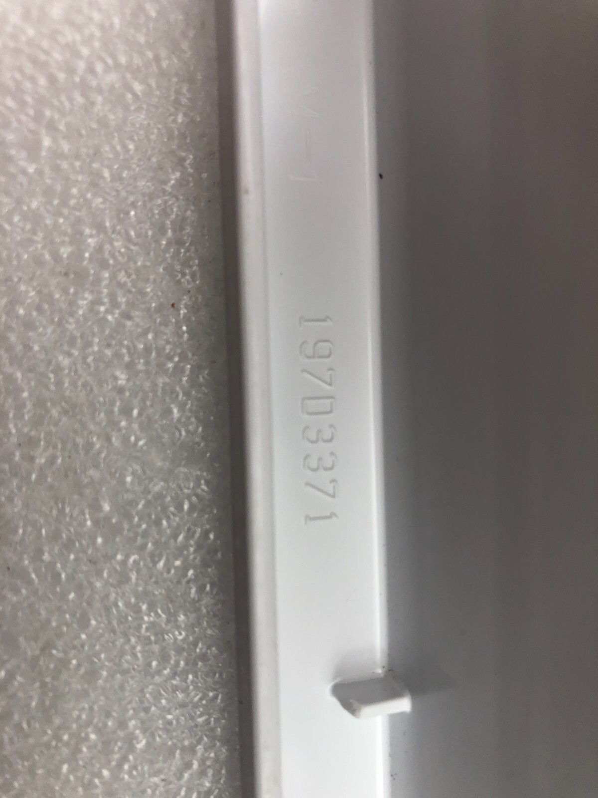 Genuine GE Refrigerator Ice Storage Bin Part#197D3371