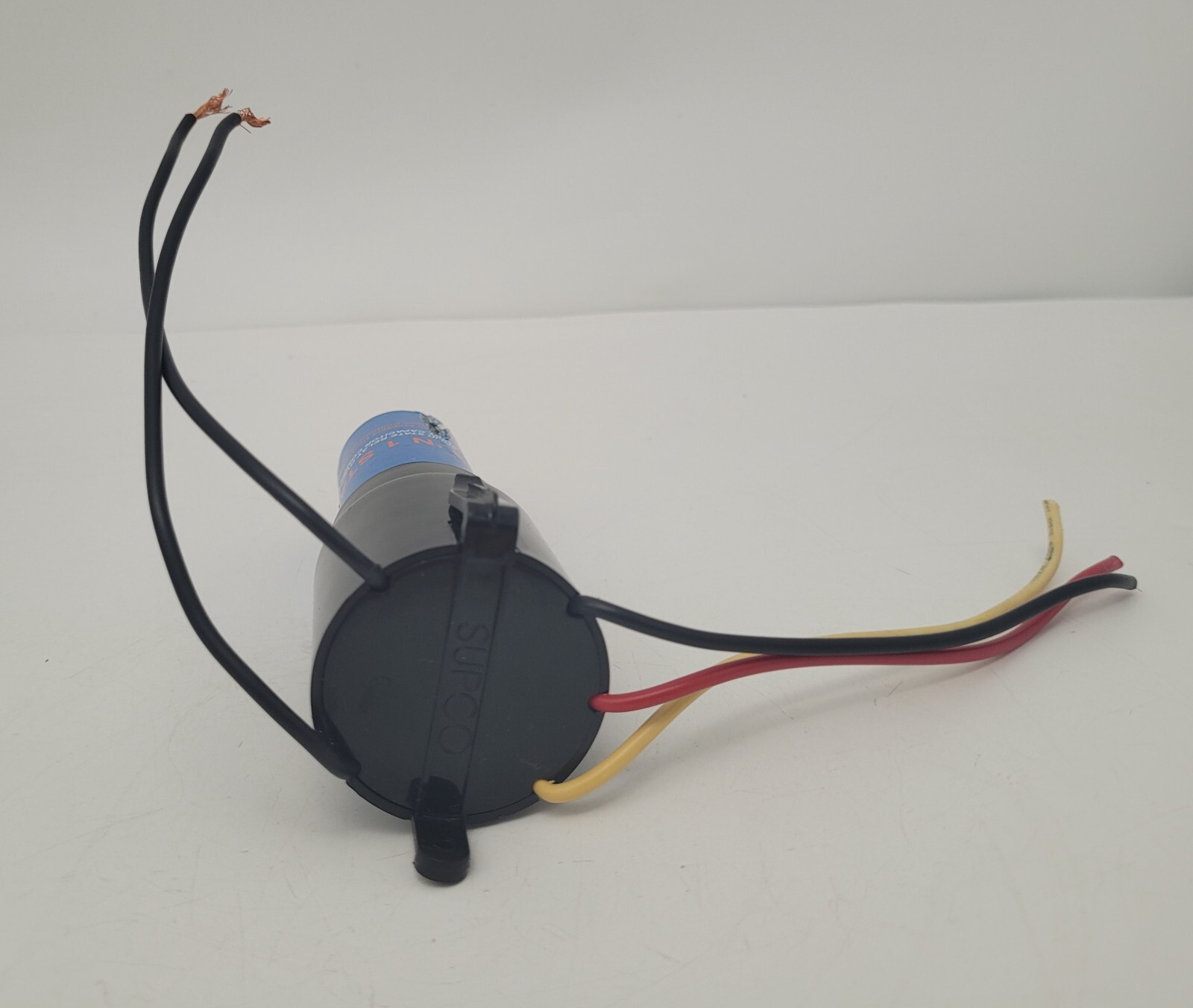 Genuine Refrigerator LG Relay Start Capacitor Part#E146162 RC0410