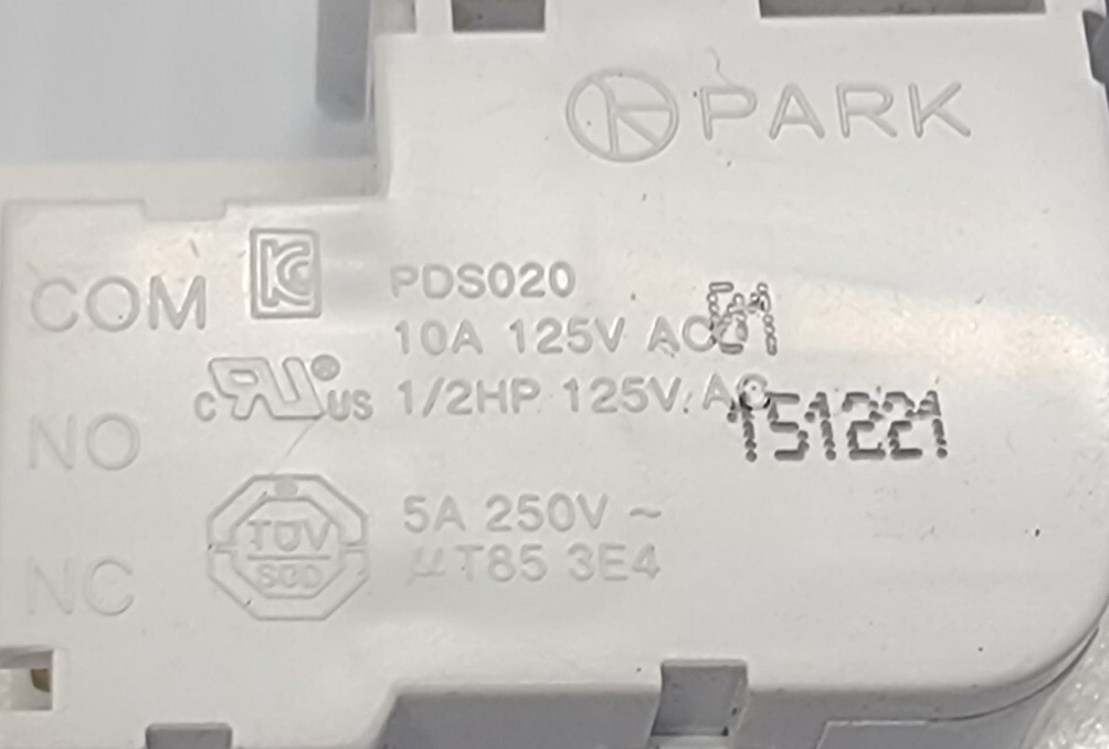 Genuine Dryer Samsung Door Switch Part#PDS020