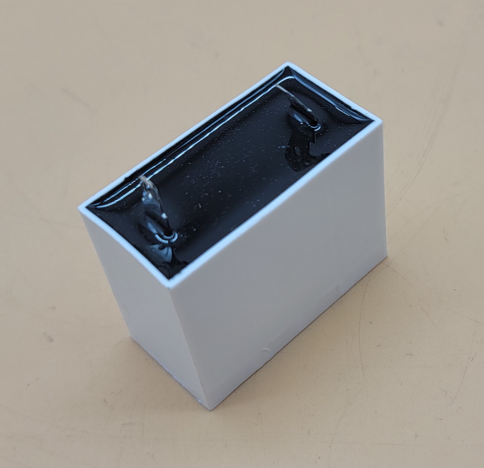Genuine Refrigerator LG Capacitor Part#EDCP-24A140