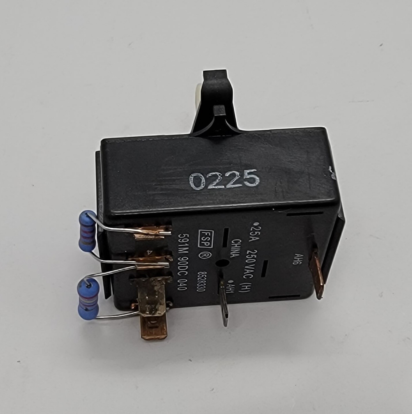 Genuine Dryer Whirlpool Temperature Switch Part#8528330