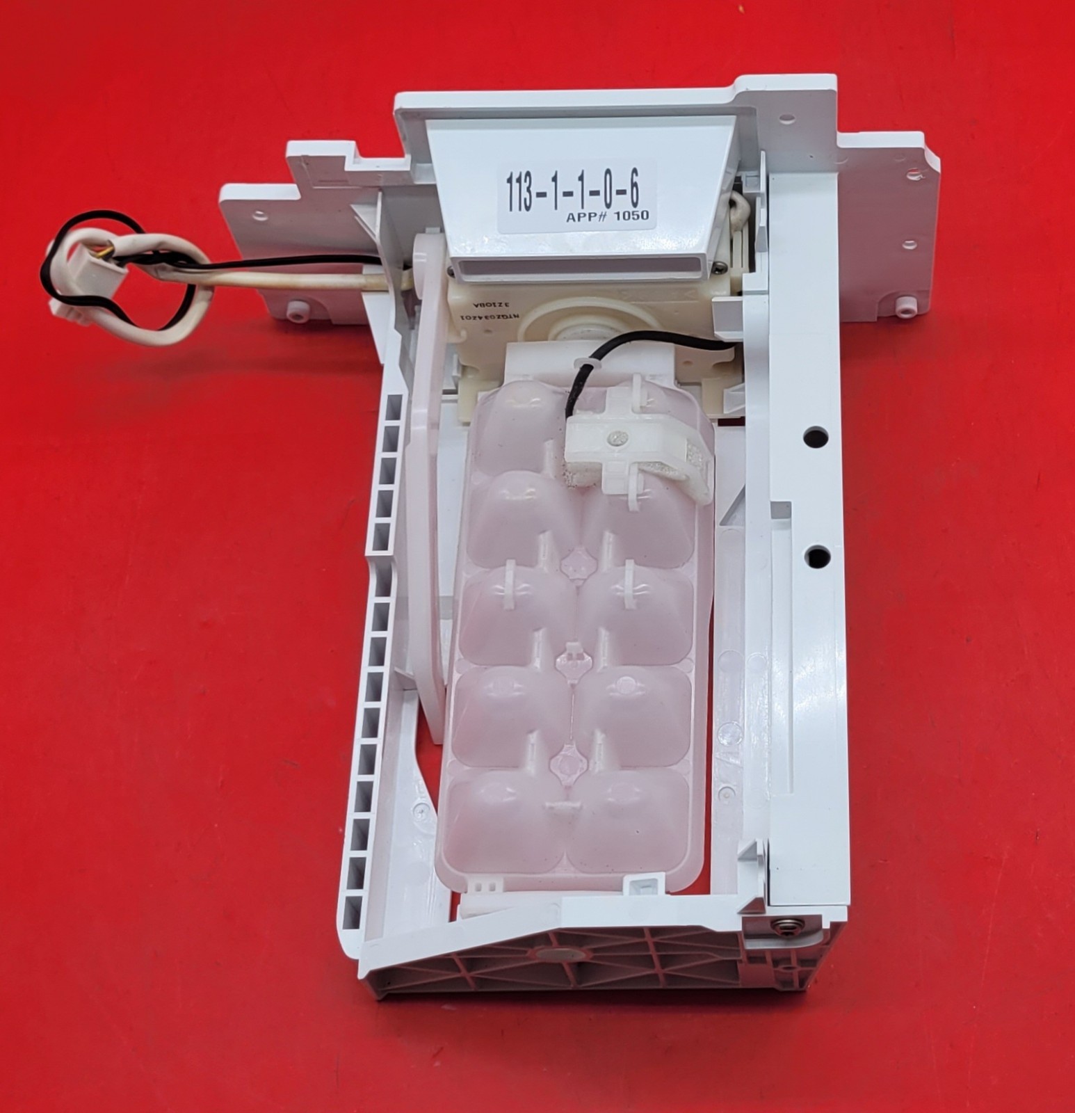 Genuine Refrigerator Thermador Ice Maker Part#9000748238