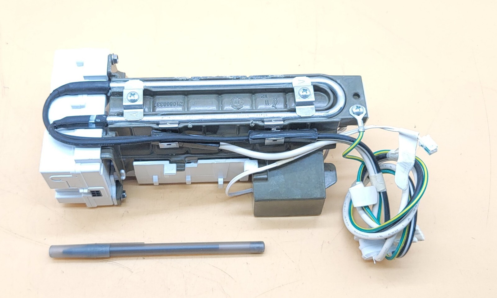 Genuine Refrigerator Whirlpool Ice Maker Part#W11232541