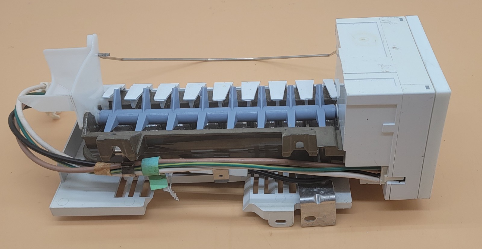 Genuine Refrigerator Whirlpool Ice Maker Part#W10165139