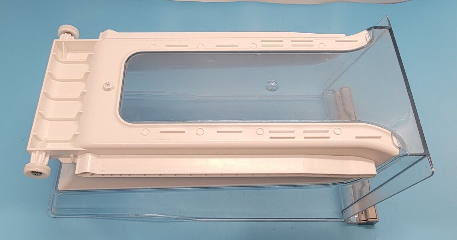 Genuine Refrigerator LG Crisper Drawer Part#MCK665657