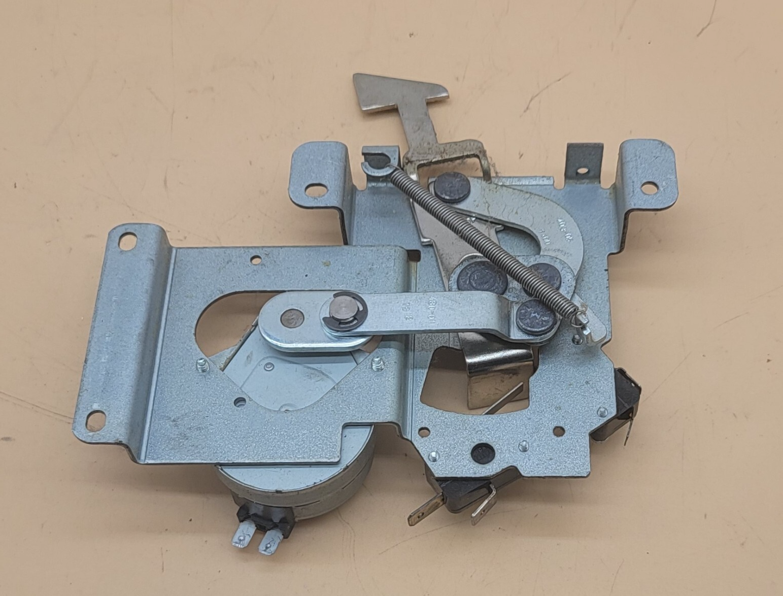Genuine Cooktop Dacor Door Lock Part#150-124901