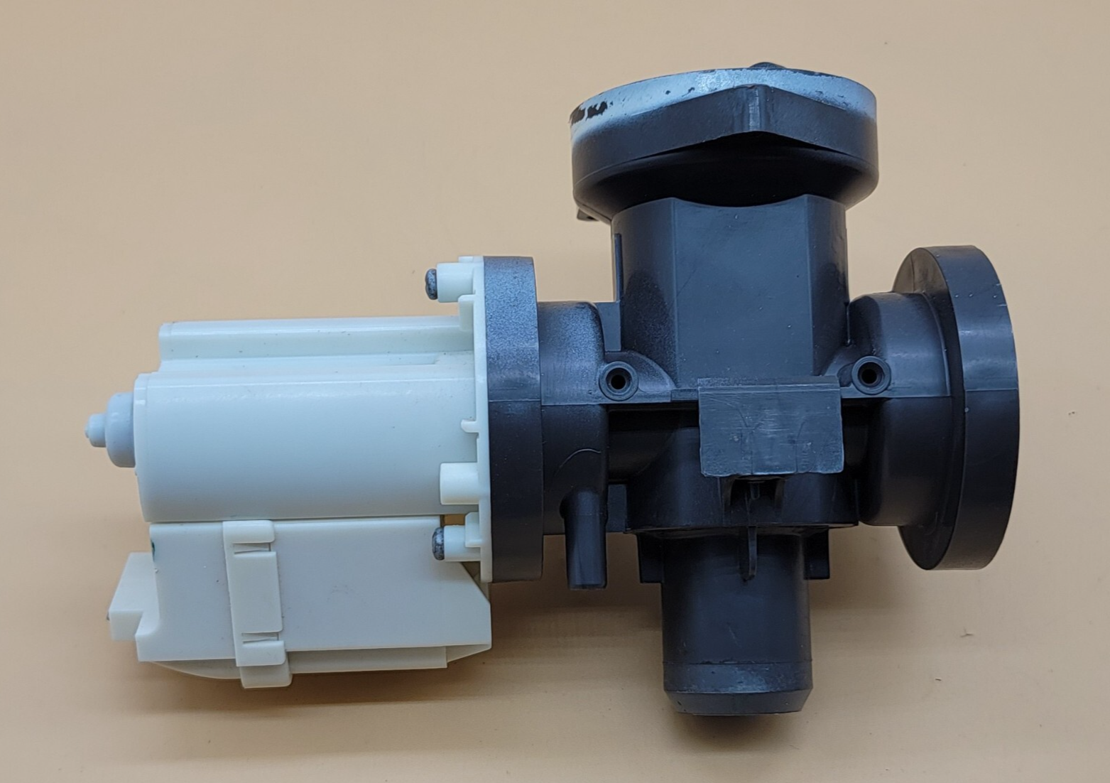 Genuine Dryer LG Drain Pump Part#DP040-038