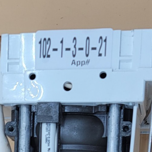 Genuine Refrigerator Frigidaire Ice Maker Part#IMBD03-002