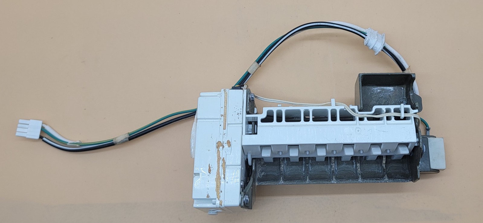Genuine Refrigerator Brand Ice Maker Part#W10498261