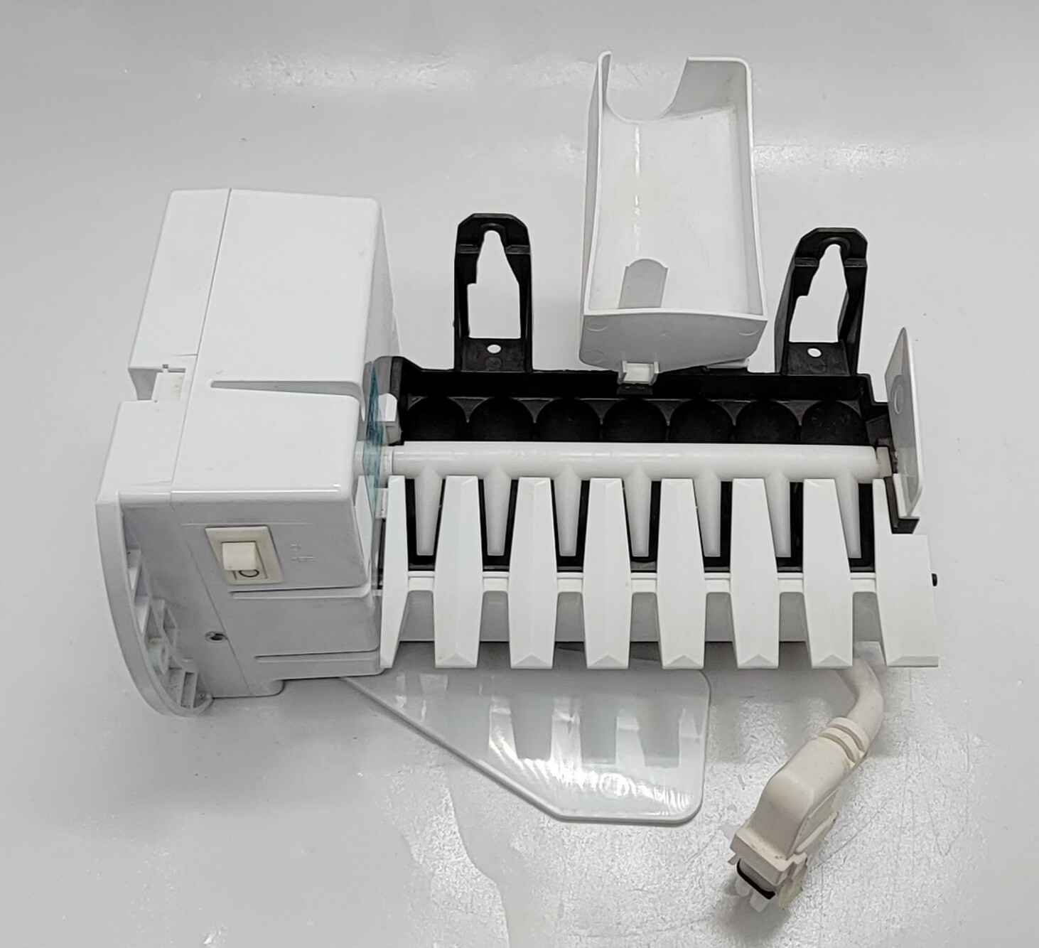 Genuine Refrigerator GE Ice Maker Part#200D1181G013