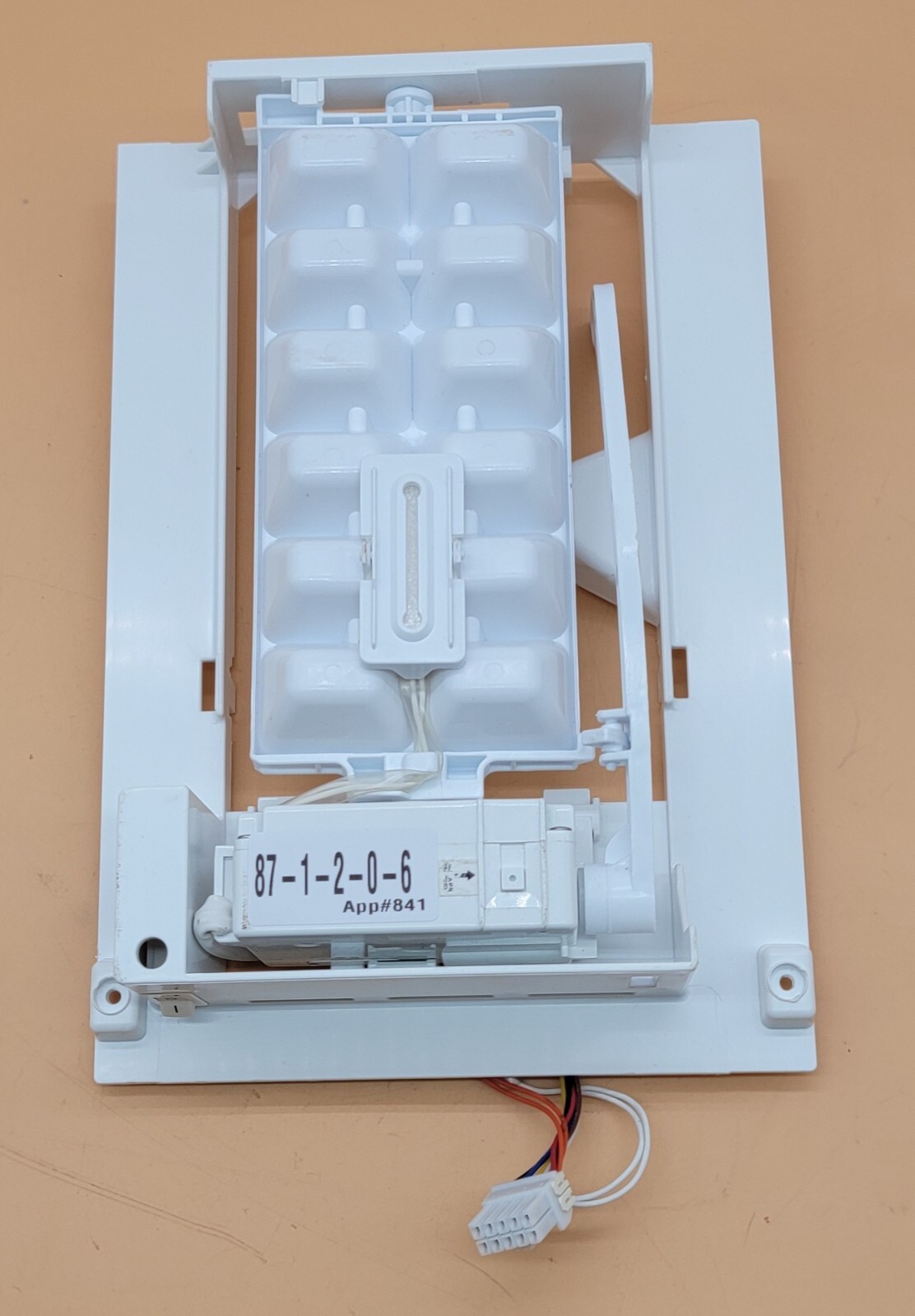 Genuine Refrigerator LG Ice Maker Part#MJH618647