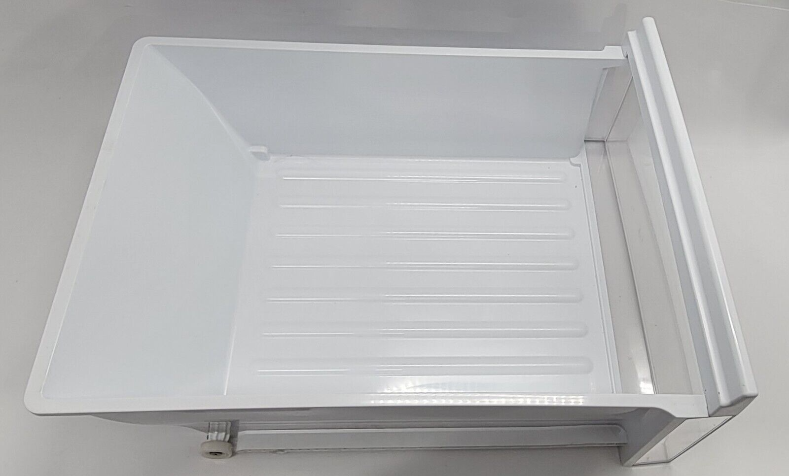 Genuine Refrigerator LG Crisper Drawer Part#MJS620120